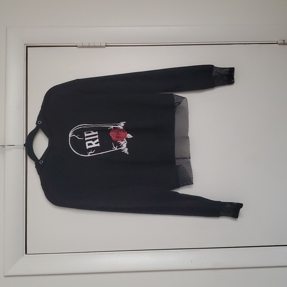 Hot Topic Black RIP Tombstone Rose Netted Graphic Hoodie - Picture 2 of 14